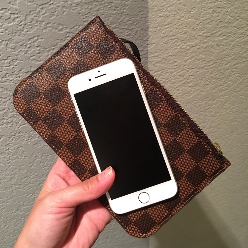 Authentic LOUIS VUITTON Damiere Ebene POUCH